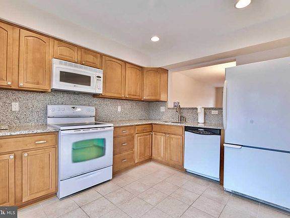 3rd image of 14617 Stone Range Dr