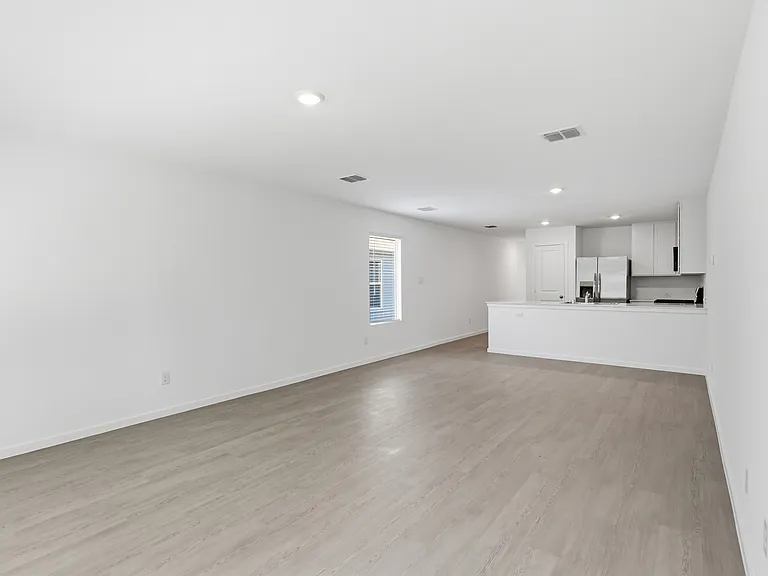 3040 Campeiro Ave — Photo 16