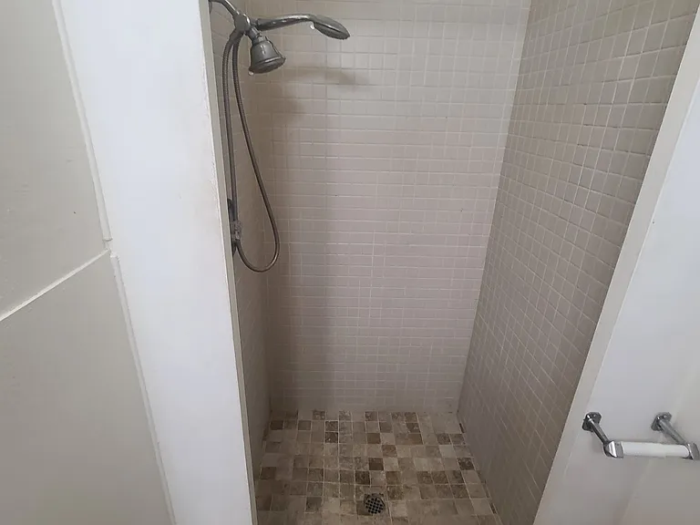 102 S Chestnut St — Photo 9
