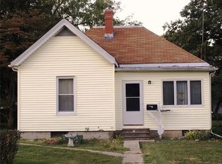 605 E Spruce St, Gillespie, IL 62033