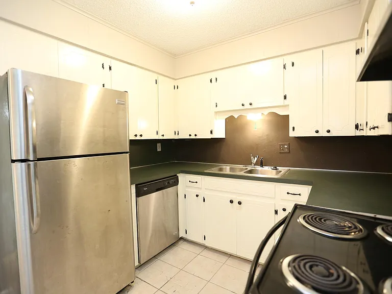 5101 H St #5 — Photo 6