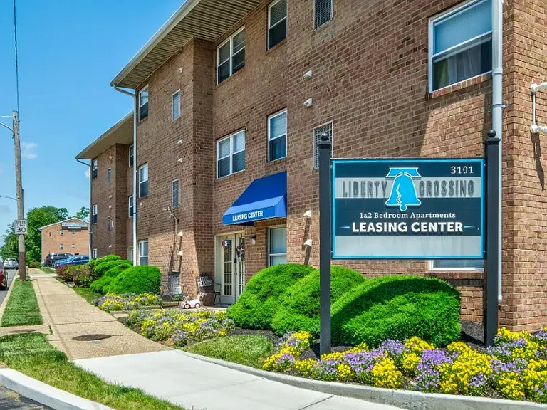 Liberty Crossing Apartments — Photo 5