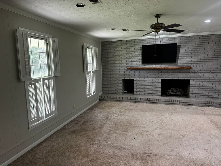 904 Chapel Ridge Dr — Photo 10