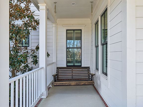 4th image of 5086 Nelson Dr