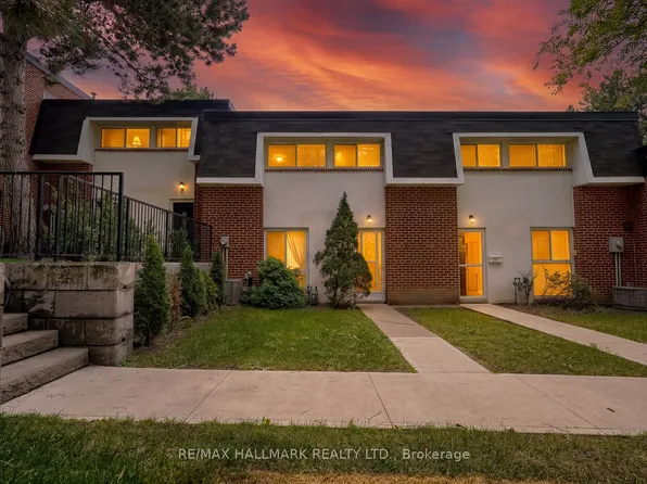94 George Henry Blvd #24, Toronto, ON M2J 1E7