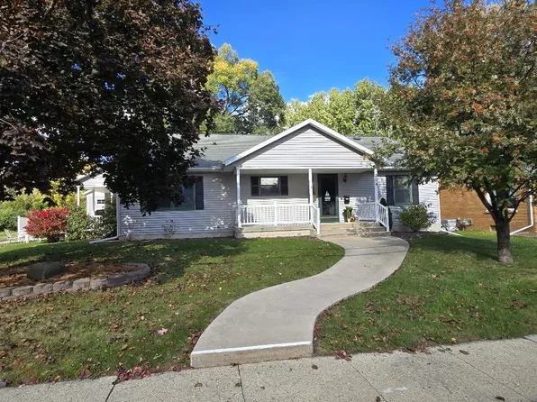 306 East Burnett Street, Beaver Dam, WI 55916