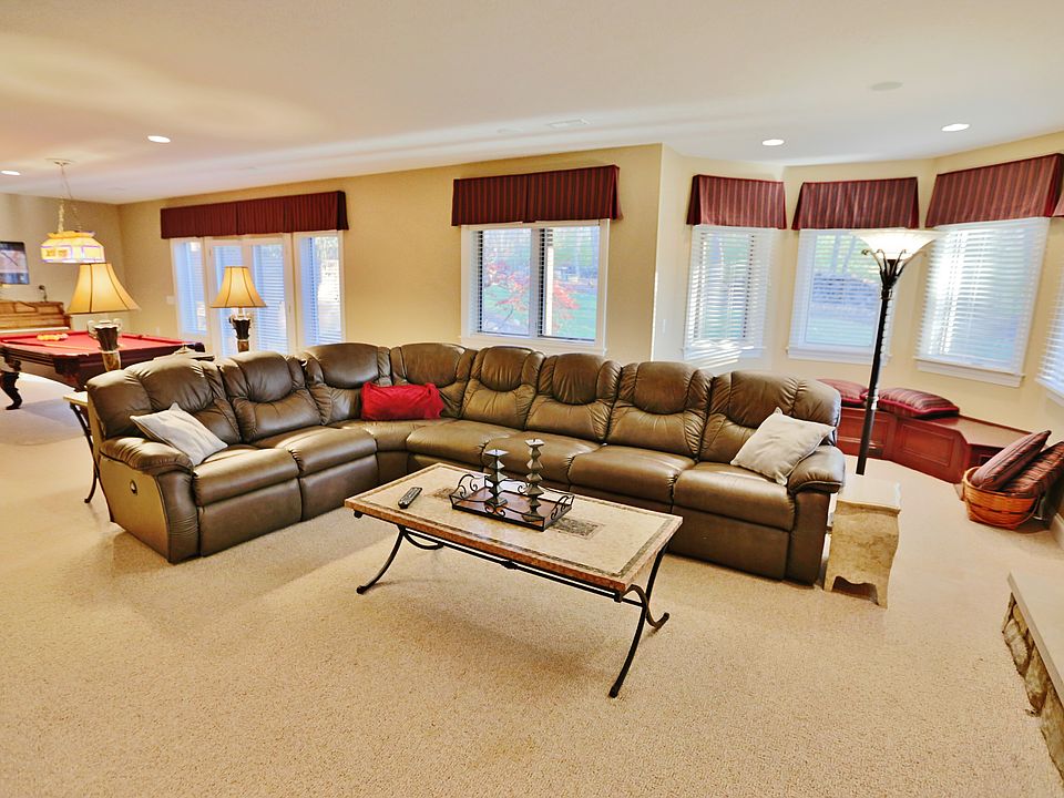 1st image of 1524 Country Wood Dr