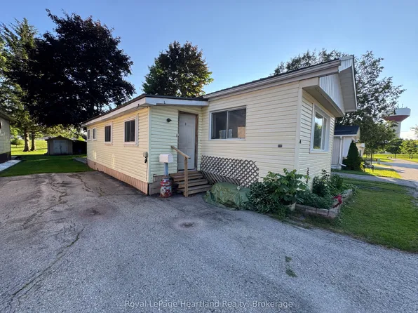 4 Trailer Park Rd, Minto, ON N0G 2P0