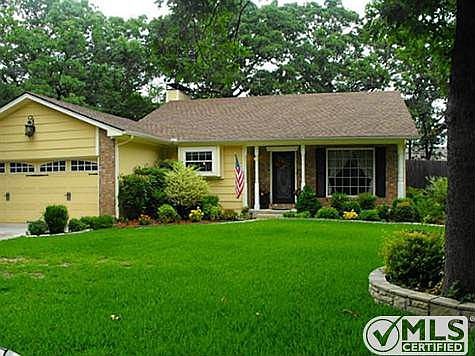 1st image of 3807 Farmingdale Dr