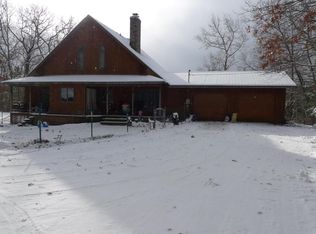 21281 W Dewey Rd, Howard City, MI 49329