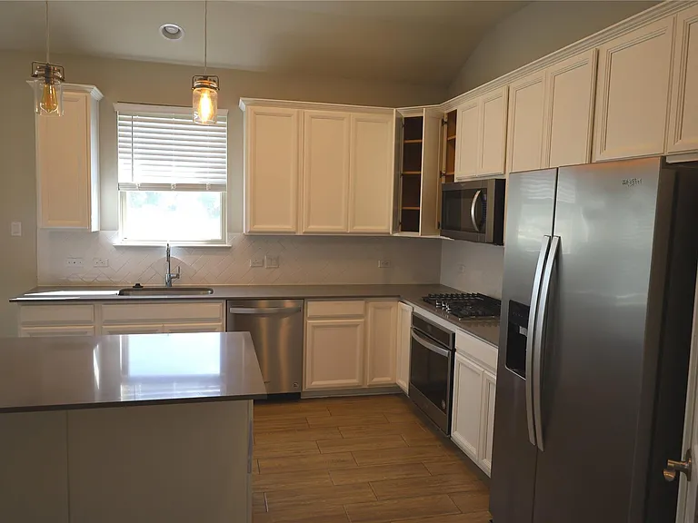 169 Isabella Way — Photo 6