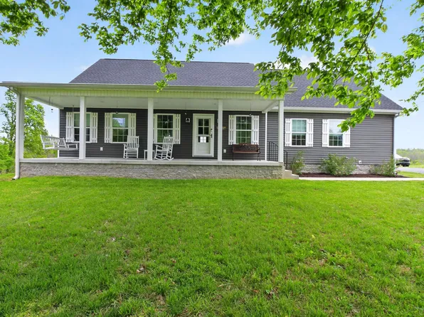 1885 Oak Grove Rd, Red Boiling Springs, TN 37150