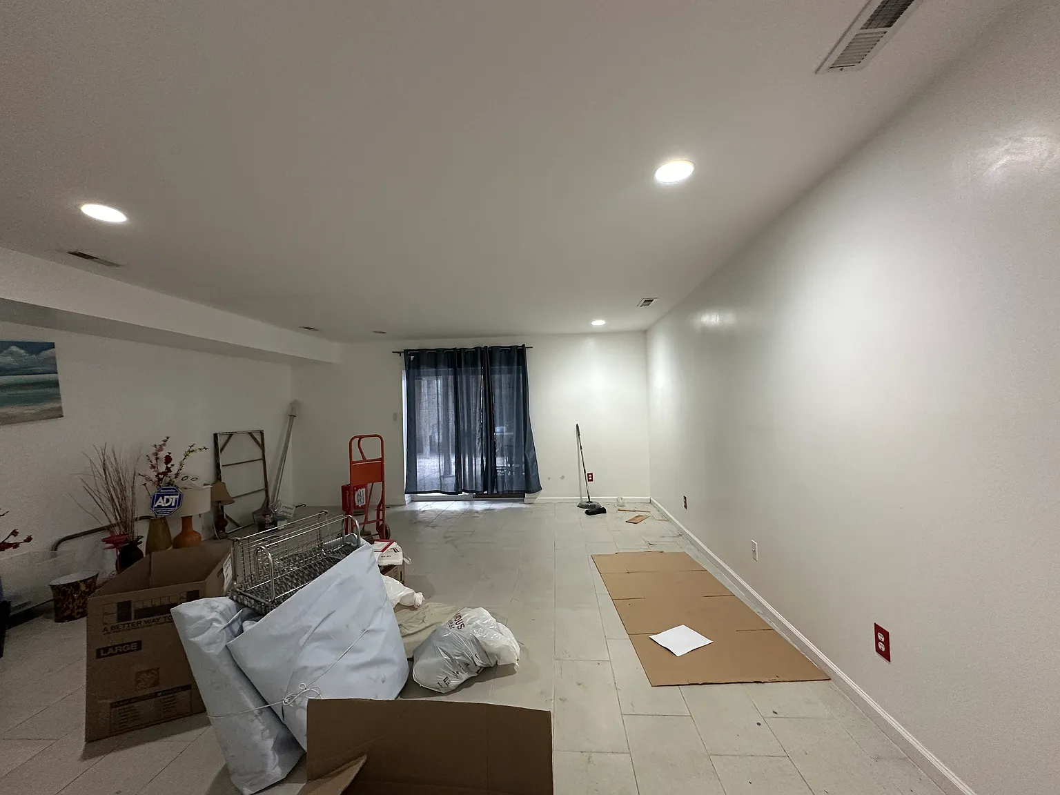 3 bed, 2288 sqft, $3,500 — Photo 3