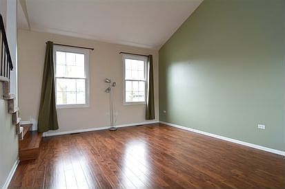 2nd image of 1325 Candlewood Ln