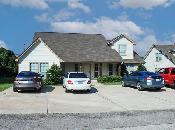 603 Wades Way APT C, Navasota, TX 77868