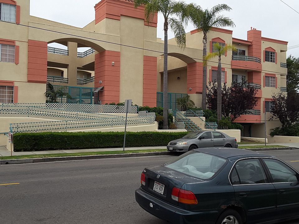 2nd image of 3775 Beethoven St APT 207