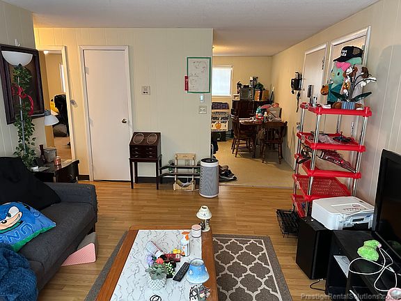 2nd image of 9 Beacon St APT 1