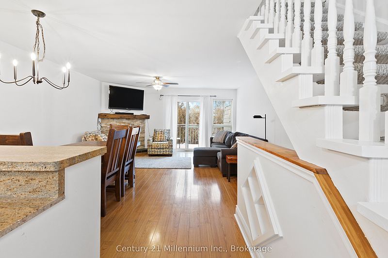 The Blue Mountains Townhouse for rent - 3 Bedrooms — photo 7