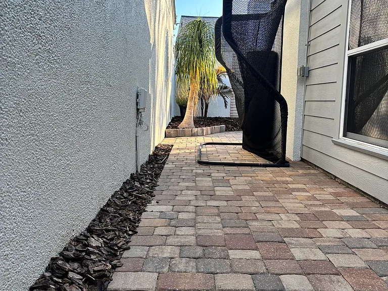 2532 Dauphine Ct E — Photo 30