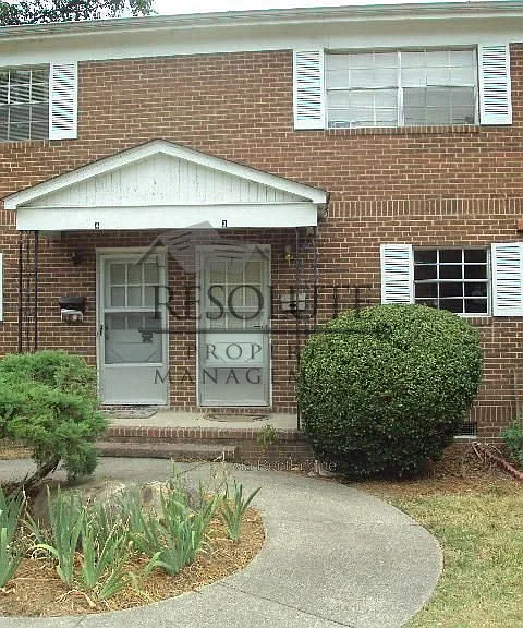 400 Davie Rd #3 — Photo 1