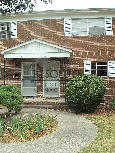 400 Davie Rd #3