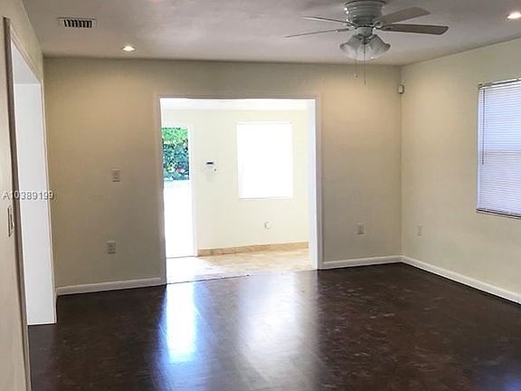 3rd image of 737 NE 87th St #0