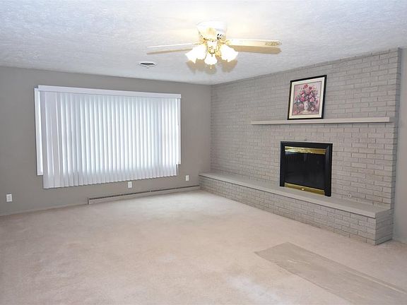 4th image of 52409 Forestbrook Ave