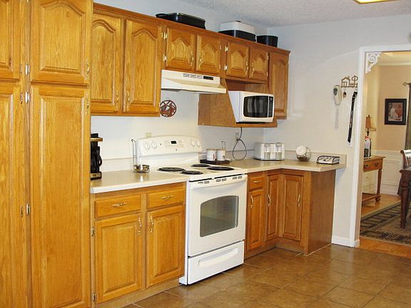 5th image of 116 S Larand Dr