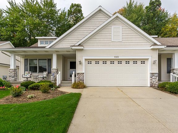2nd image of 1263 Linwood Dr NW