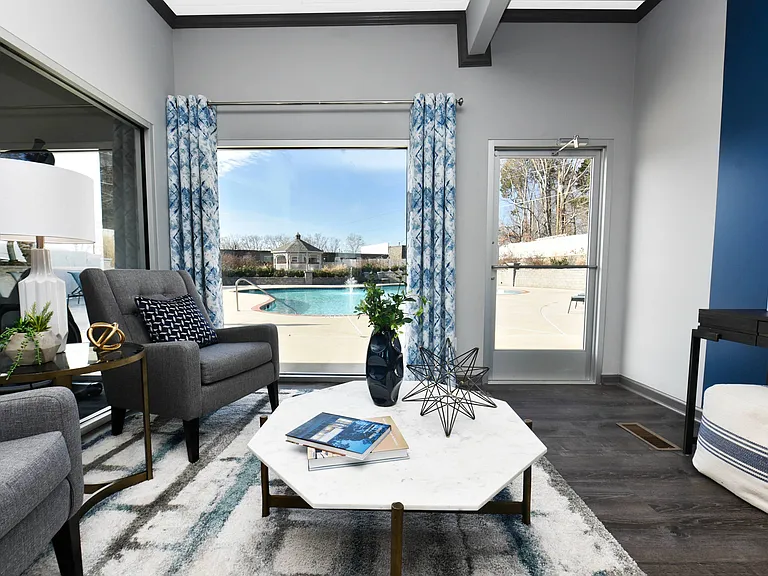 Leasing Office