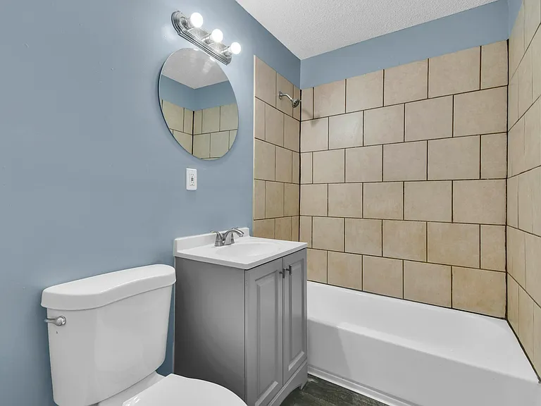 3414 Elmwood Ave — Photo 7