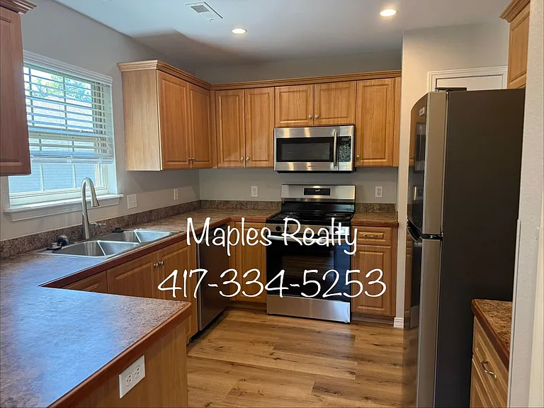 141 Scotch Pine Ct — Photo 29