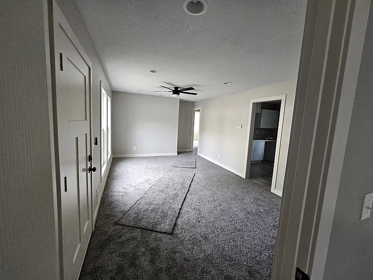4515 S Cherry Ave — Photo 12