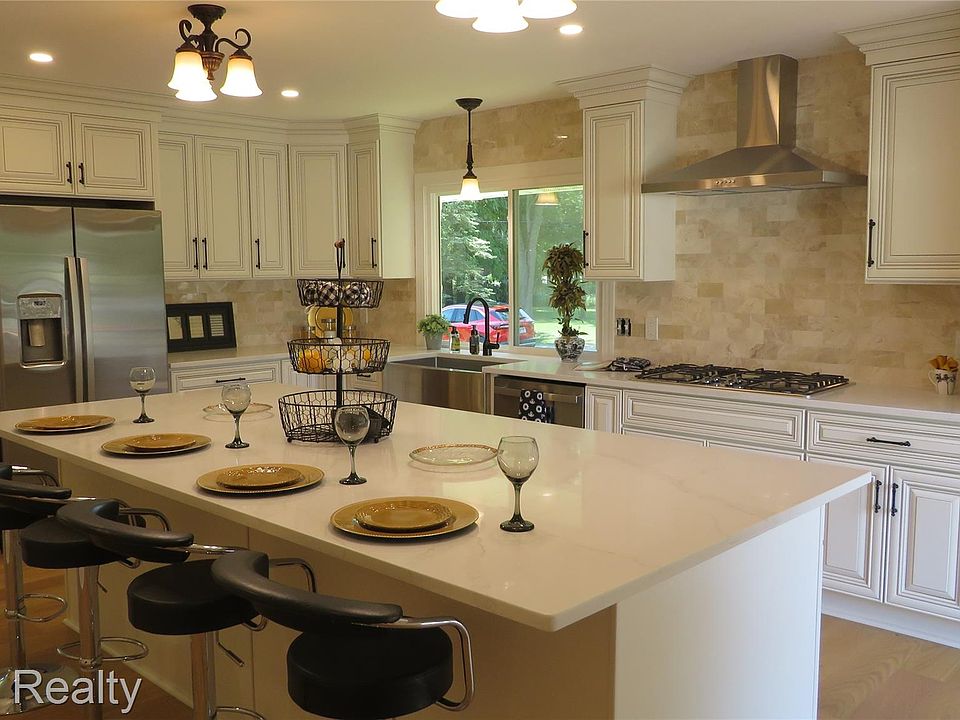16558 Haggerty Rd, photo 14