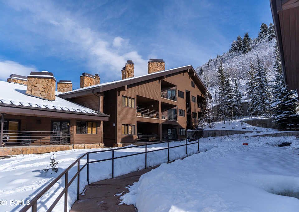 1st image of 2700 Deer Valley Dr E #B302