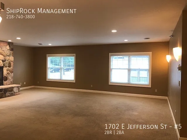 1702 E Jefferson St #5 — Photo 8