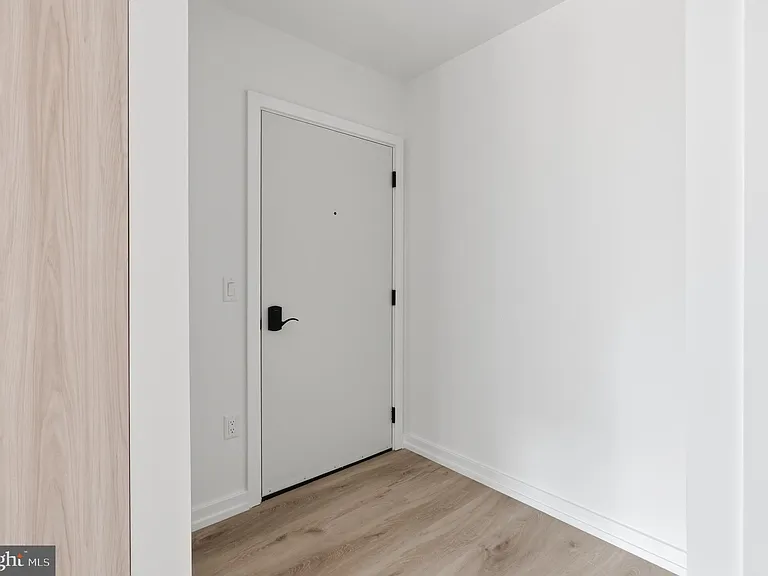 208 Vine St #2B — Photo 6