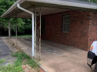 1022 Pine St, Florence, AL 35630