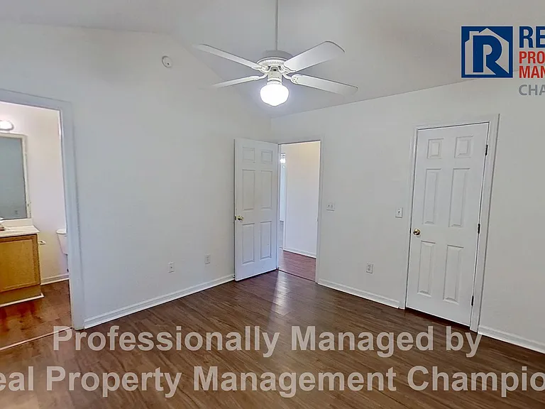 4252 Sunglow Dr — Photo 11