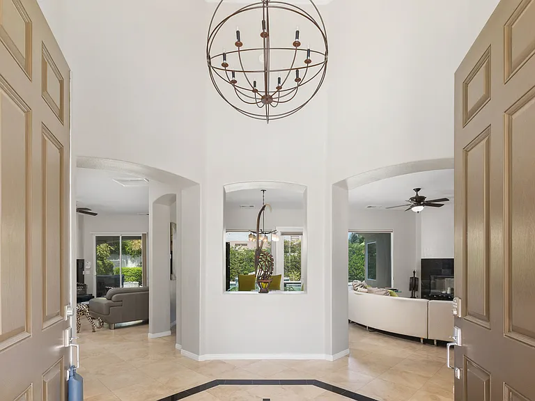 48 Provence Way — Photo 4