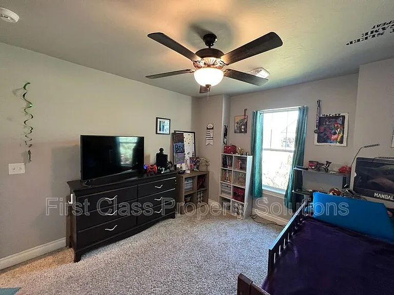 3116 Drake Crest Dr — Photo 16