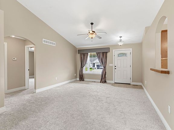 5th image of 820 Fossilridge Dr