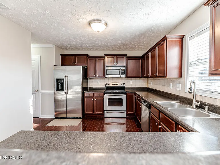 151 Ivy Stone Dr — Photo 9