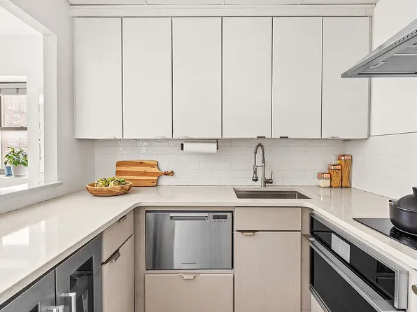 56 Pine St, New York, NY 10005