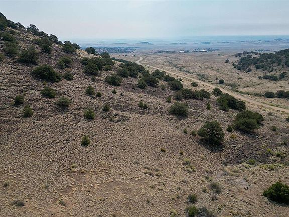 4th image of 27 Ghost Mine Ranch