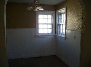 2145 W Elm St, Springfield, MO 65806