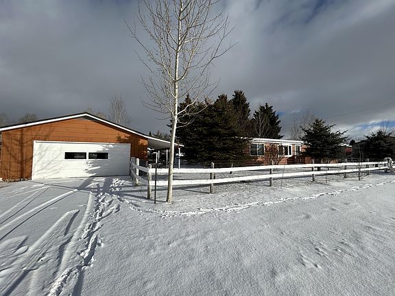5th image of 847 Hoback St