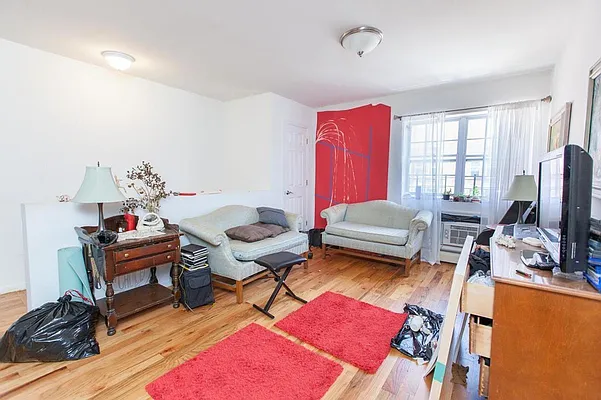 Rented by Voro NYC | media 21