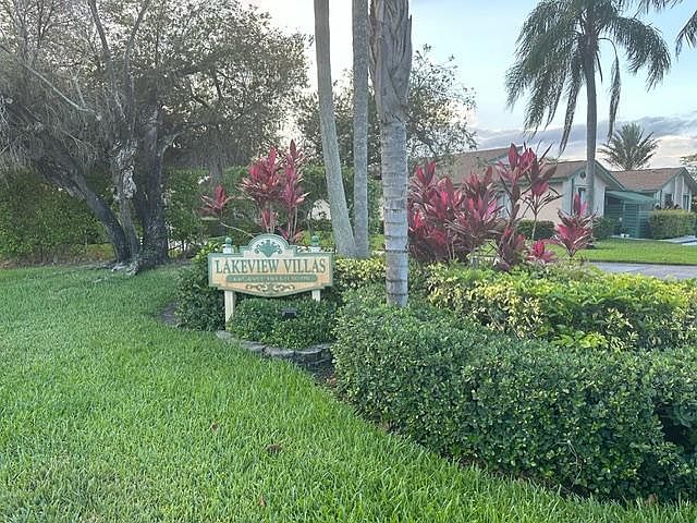 1st image of 448 Lakeview Dr