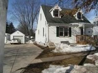 2036 Ansborough Ave, Waterloo, IA 50701